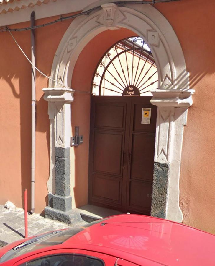 Home Pino Center~600 Mt Duomo Ct Catania Exterior photo