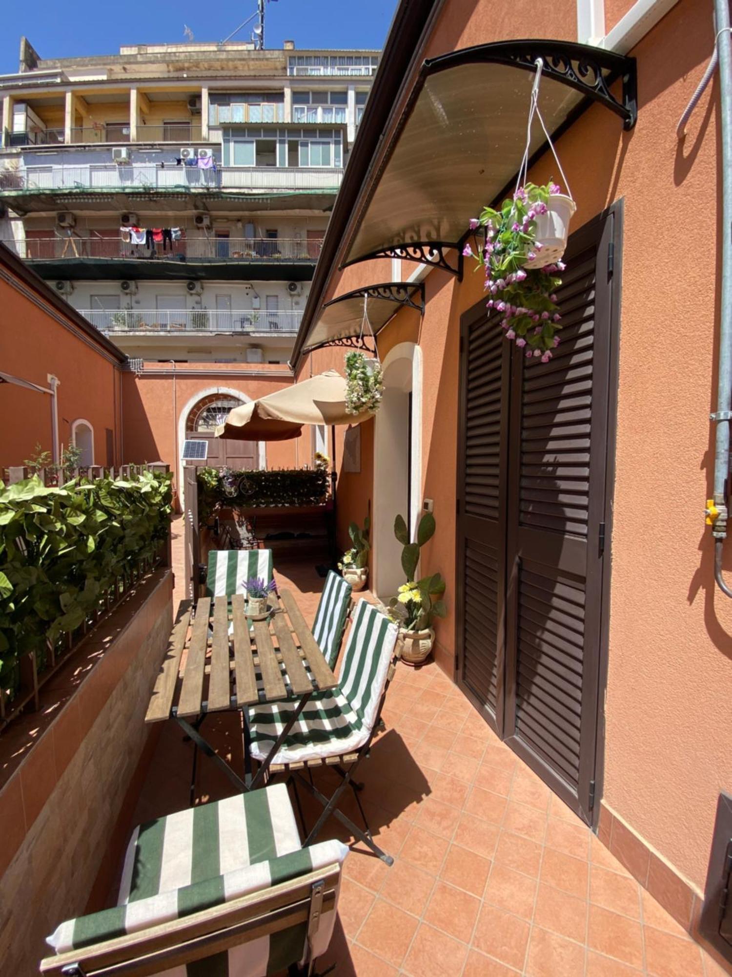 Home Pino Center~600 Mt Duomo Ct Catania Exterior photo